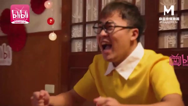 Chơi cùng cô em gái xinh đẹp lẳng lơ phần 2